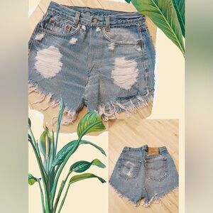 Levi's short